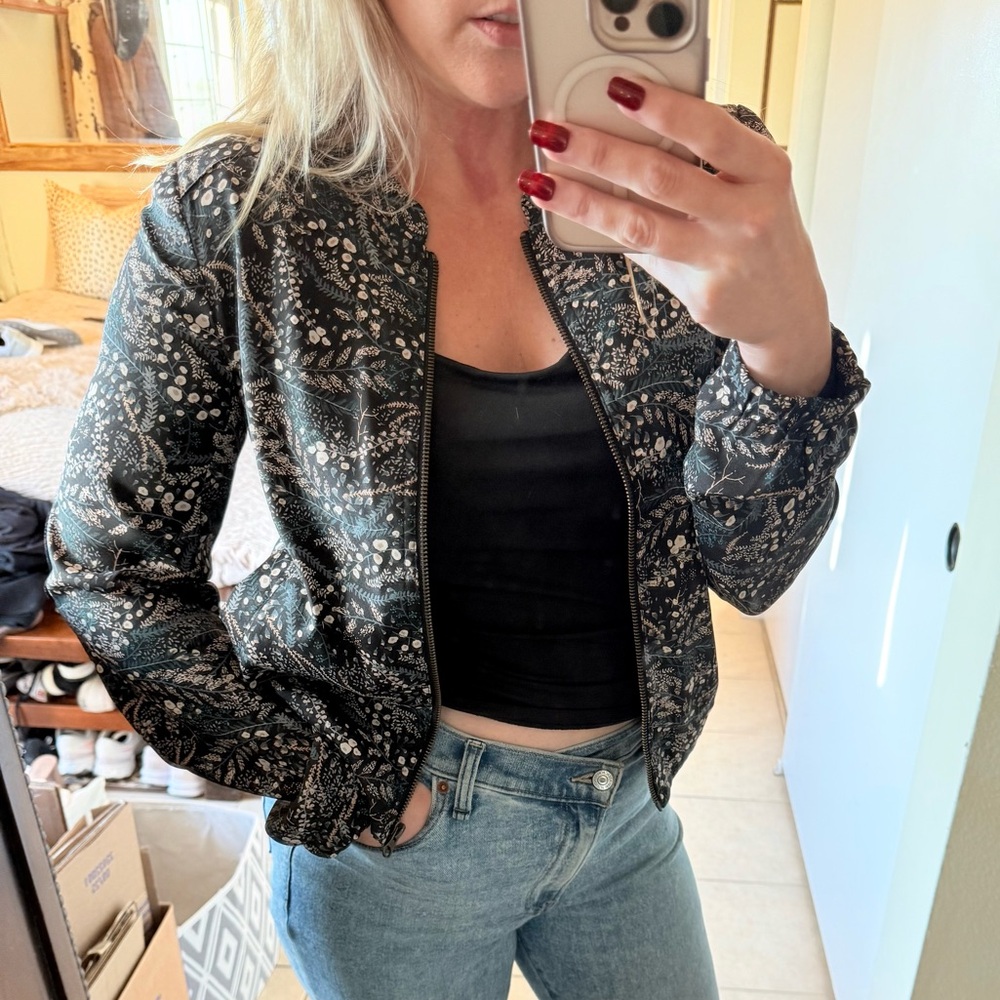 LOFT Lightweight Floral Bomber Jacket - Picture 4 of 13